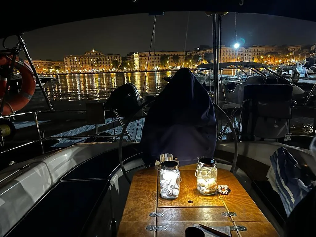 Charming Sailing Boat - Le Dimore Di Ines Bari Italien