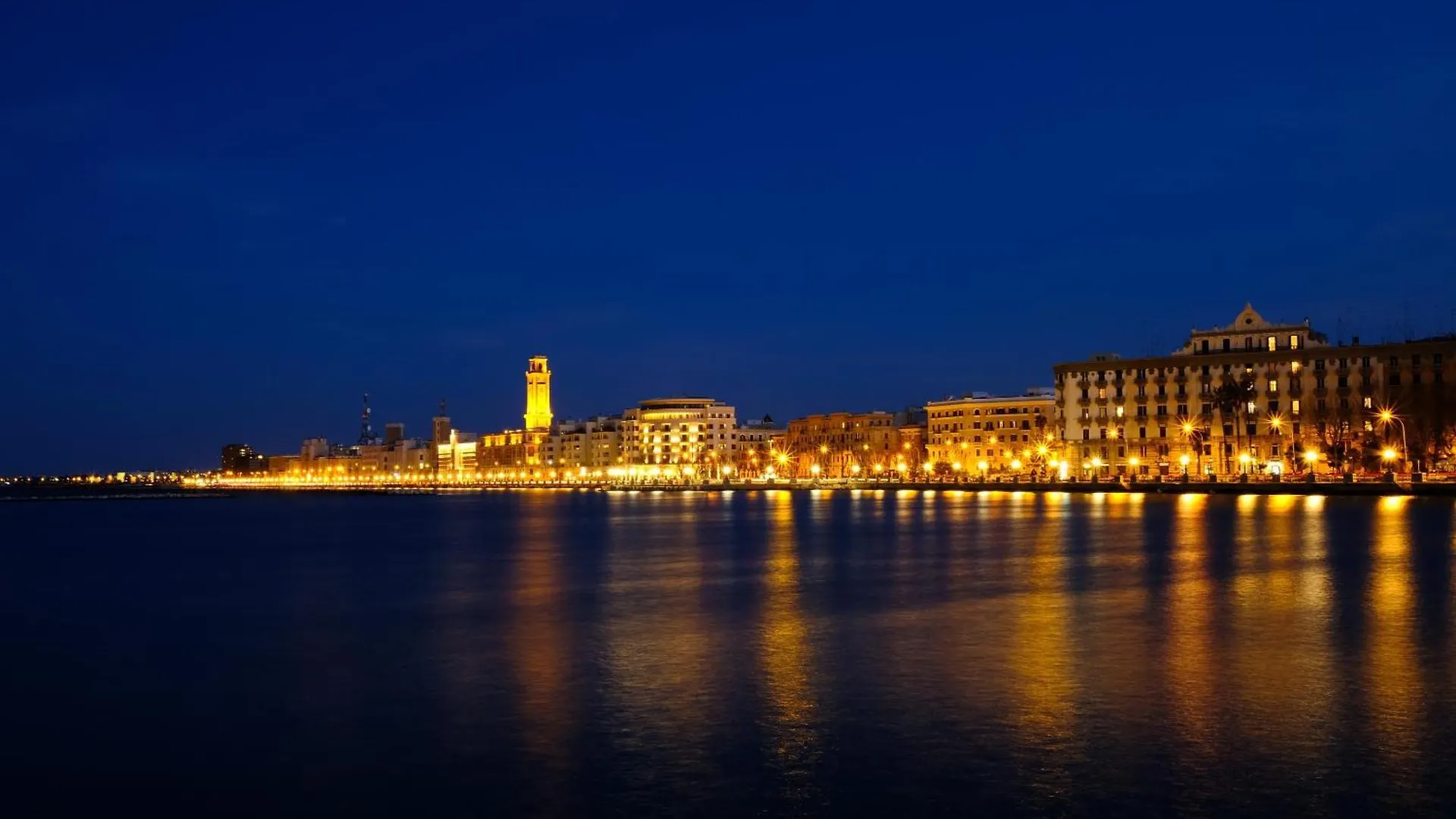 Botel Charming Sailing Boat - Le Dimore Di Ines Bari