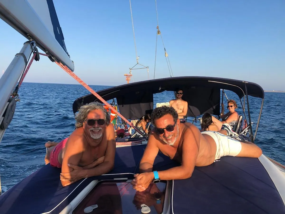 Botel Charming Sailing Boat - Le Dimore Di Ines Bari